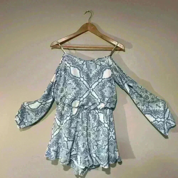 Altar’d State Off the shoulder Shorts Romper - Picture 1 of 6